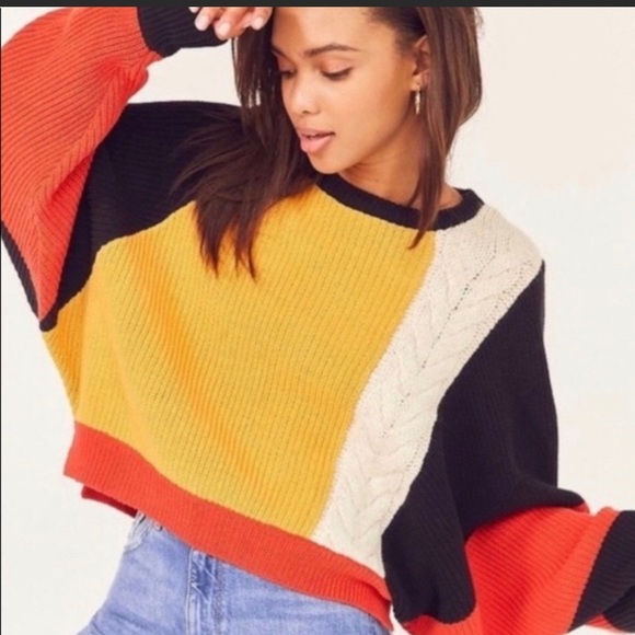 moon & madison Sweaters - Moon & Madison color blocked wide crop sweater M